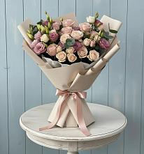 Букет цветов из:  Розы и Лизиантусы #REPLACE_PRED# Смирновке