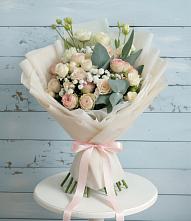 Букет цветов из:  Розы и Лизиантусы в Смирновке