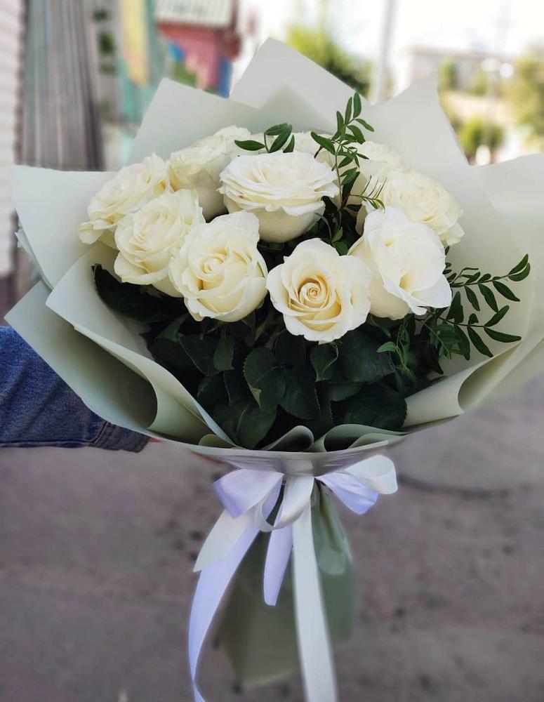 Букет Белые розы Проуд в Смирновке