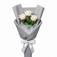 Букет 3 белые розы в Смирновке