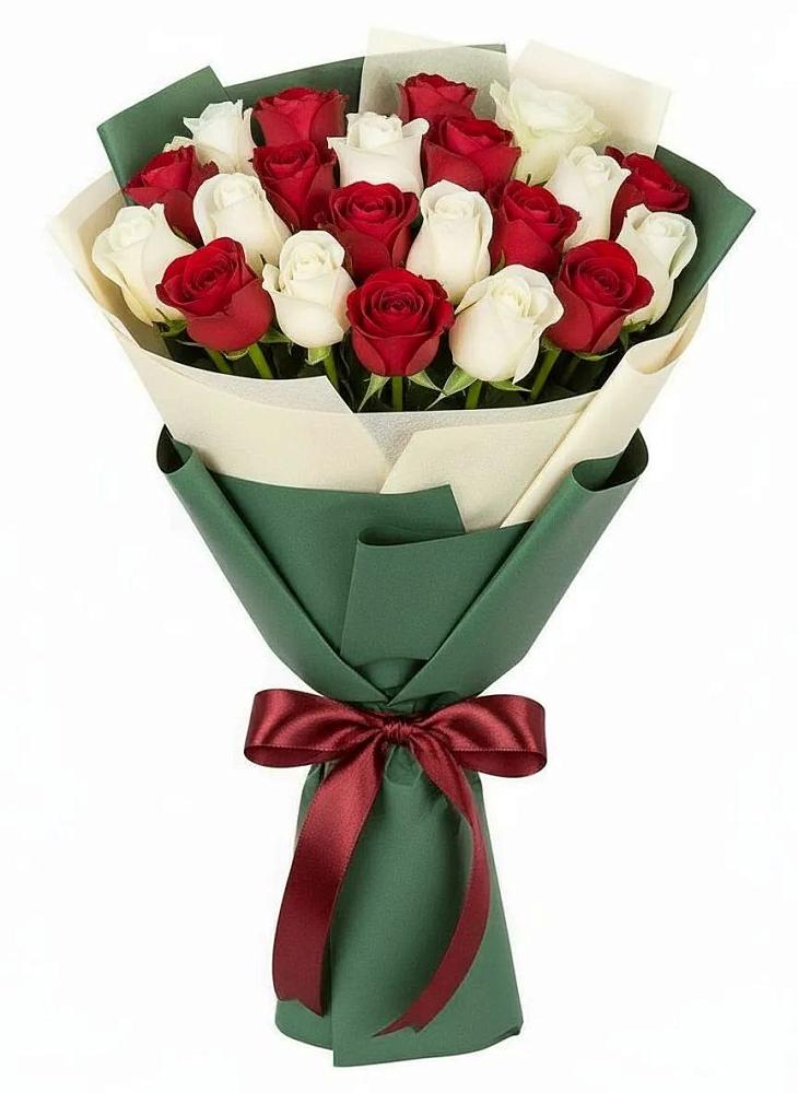 Букет Микс из красных и белых роз в Смирновке