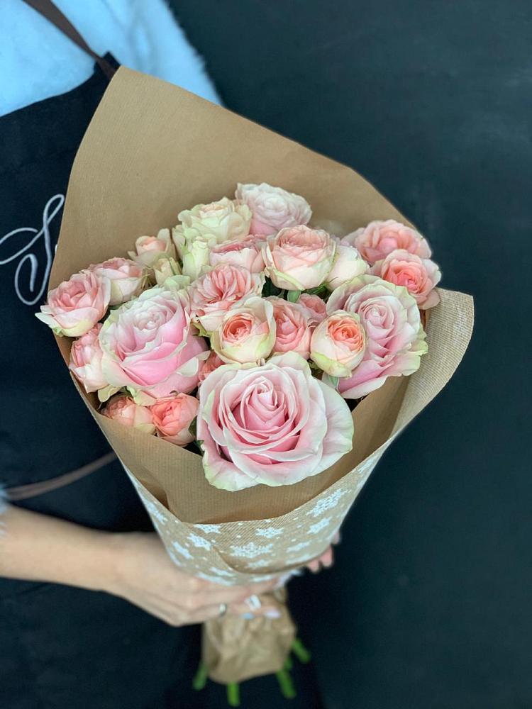 Букет цветов из: Хризантемы и Розы в Смирновке