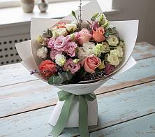 Букет цветов из:  Розы, Лизиантусы и Гвоздики в Смирновке