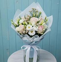 Букет цветов из:  Розы и Лизиантусы #REPLACE_PRED# Смирновке